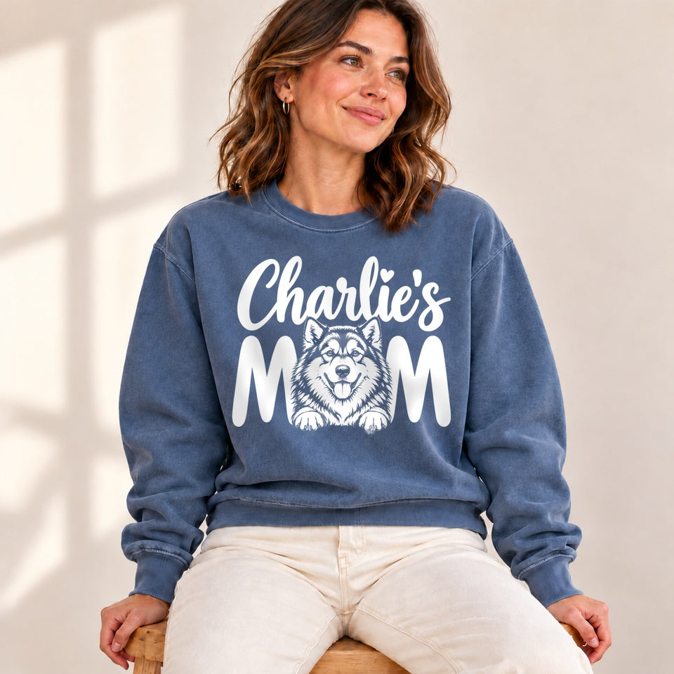 Personalized Alaskan Malamute Charlie’s Mom Premium Sweatshirt lifestyle photo