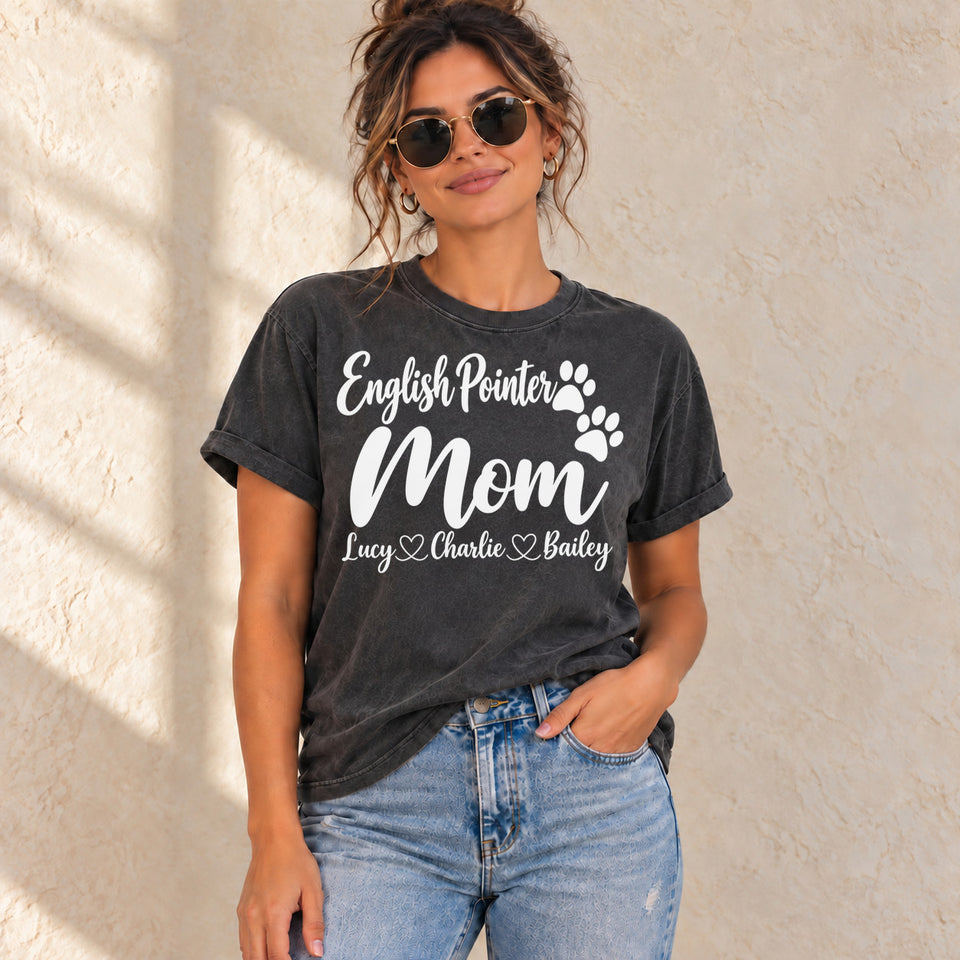 Personalized Pointer Mom Basic T-Shirt lifestyle photo